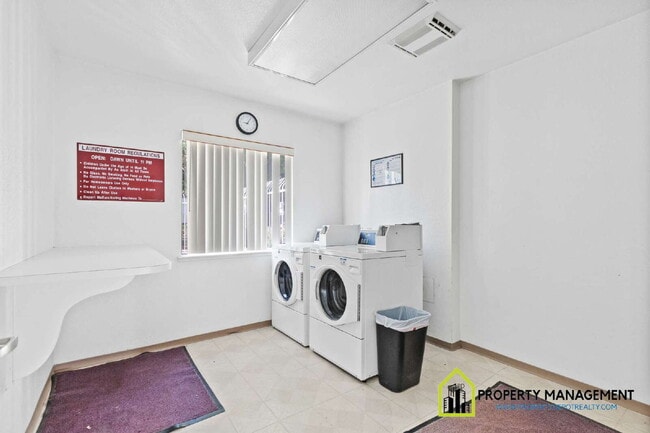 Building Photo - Remodeled Downtown Condo Rental