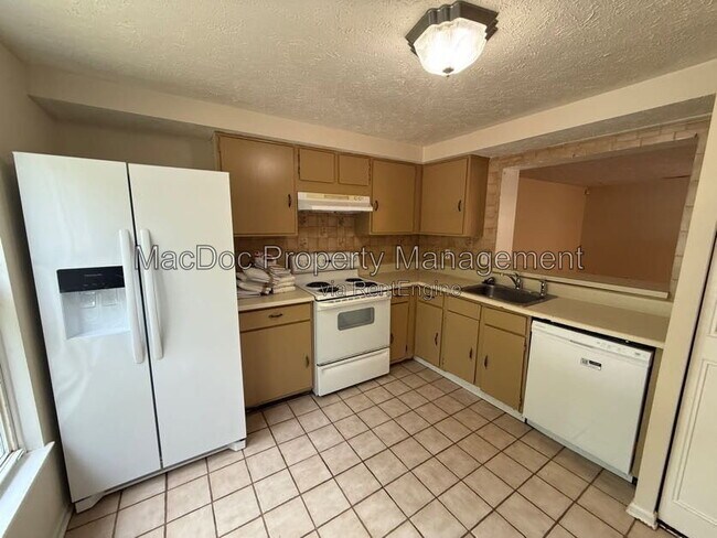 Building Photo - 4749 Hedrick Ln