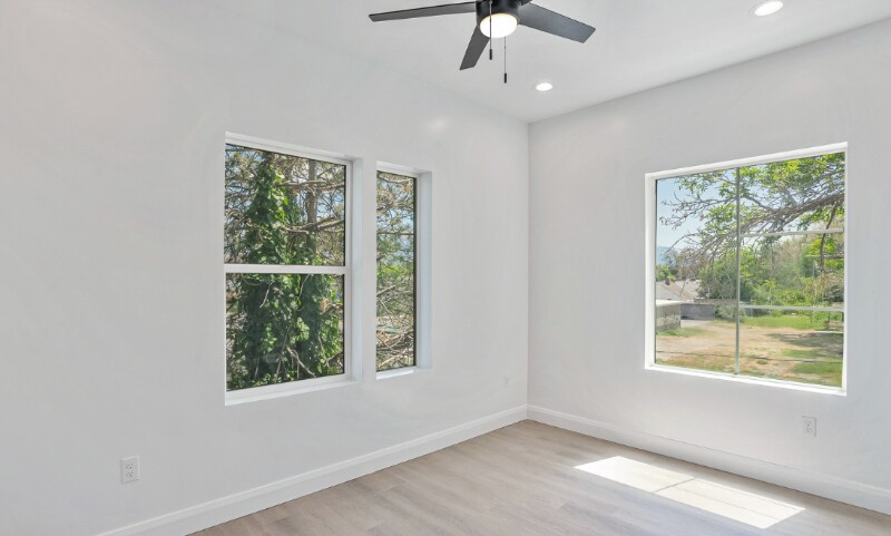 Building Photo - 321 E 2100 S