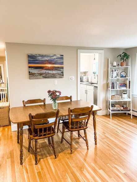 Dining - 64 Foreside Rd