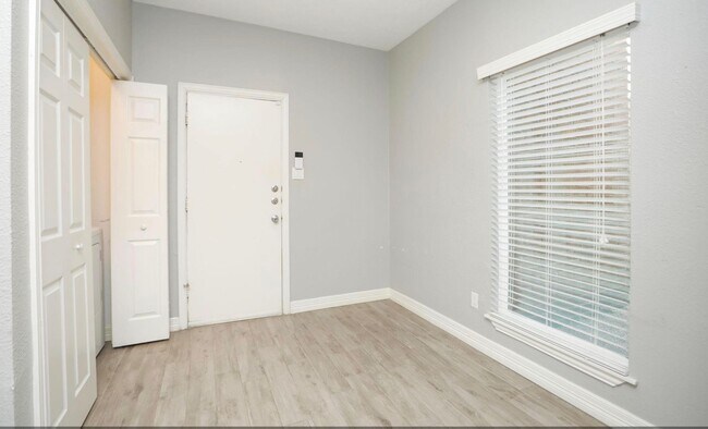 Building Photo - For Lease | 2 Bed, 2 Bath | 1,630 Sq Ft | ...