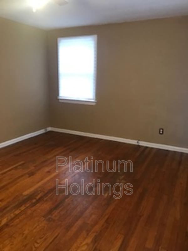 Building Photo - 13790 Cedar Rd