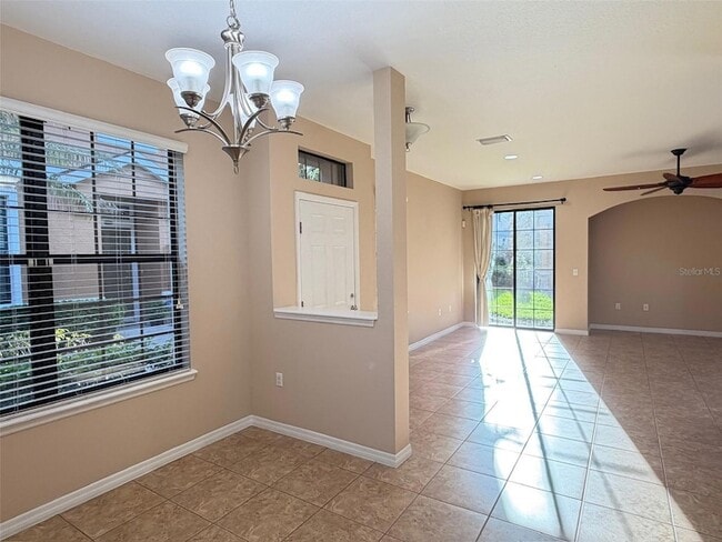 Building Photo - 5722 Kinglethill Dr