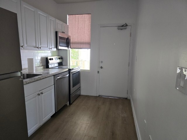 Building Photo - 1000 SW 12th Ct