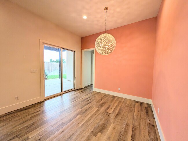 Building Photo - 18 Wilshire Blvd