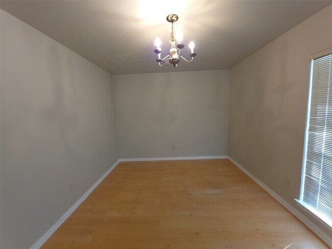 Building Photo - 12830 Careywood Dr