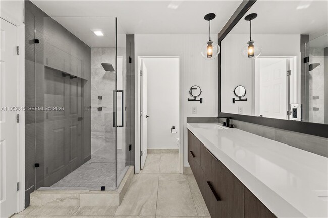 Building Photo - 3110 NE 210th Terrace