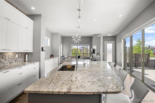 Building Photo - 9657 Taylor River Cir