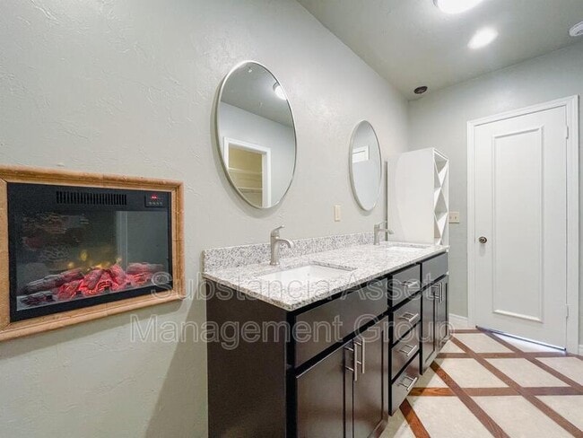 Building Photo - 2603 NW 50th St