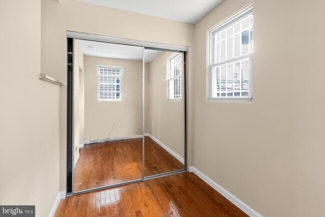 Building Photo - 1842 McKean St