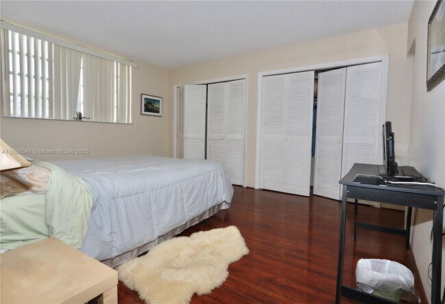 Building Photo - 3020 Marcos Dr