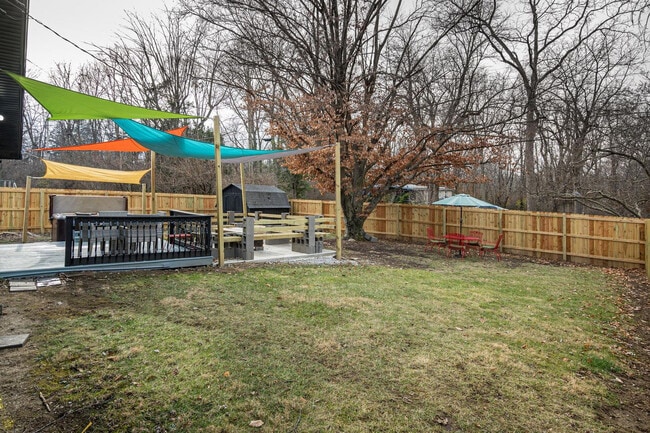 Building Photo - 5850 Devington Cir