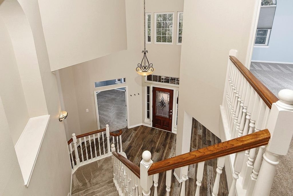 Building Photo - 6 Thornbush Pl