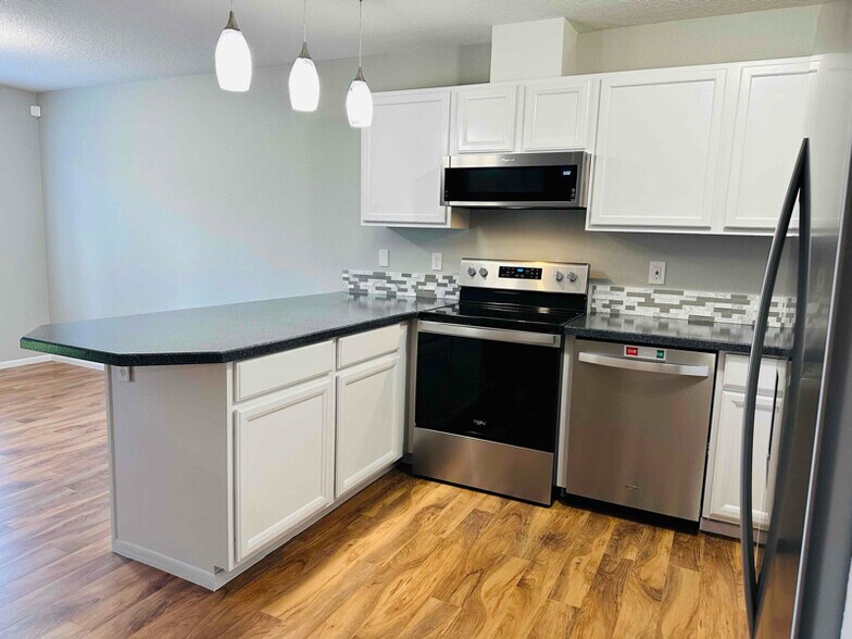 Building Photo - 155 W Berkeley St