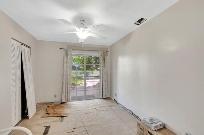 Building Photo - 5048 Brian Blvd