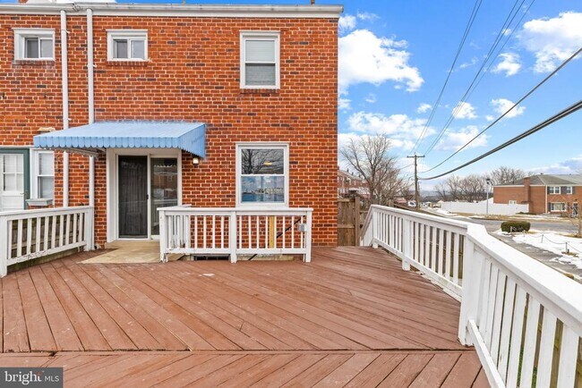 Building Photo - 5640 Braxfield Rd