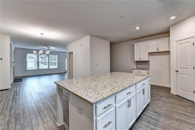 Building Photo - 477 Danville Ave