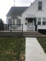 Front outside - 1824 N 21st St
