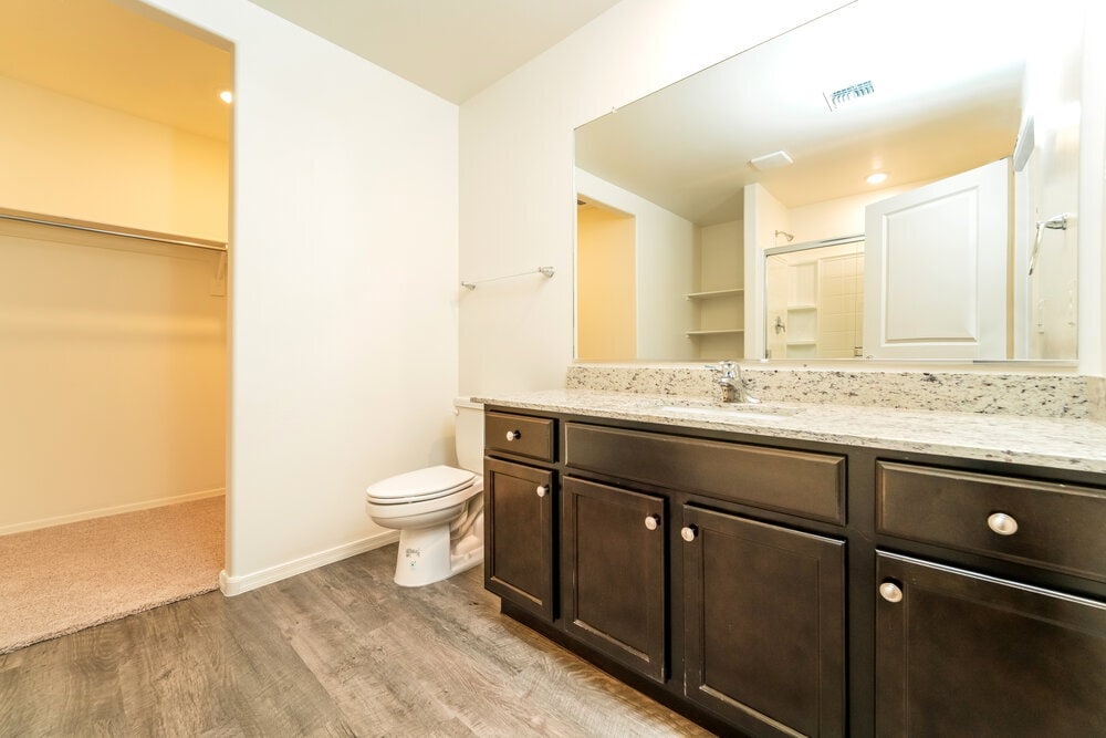 Building Photo - 12835 N Peony Dr
