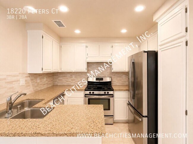 Building Photo - 18220 Peters Ct