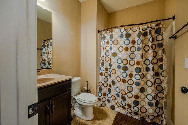 Building Photo - 5773 Highland Grove Dr