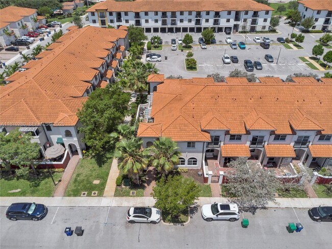 Building Photo - 3529 NW 29th Pl