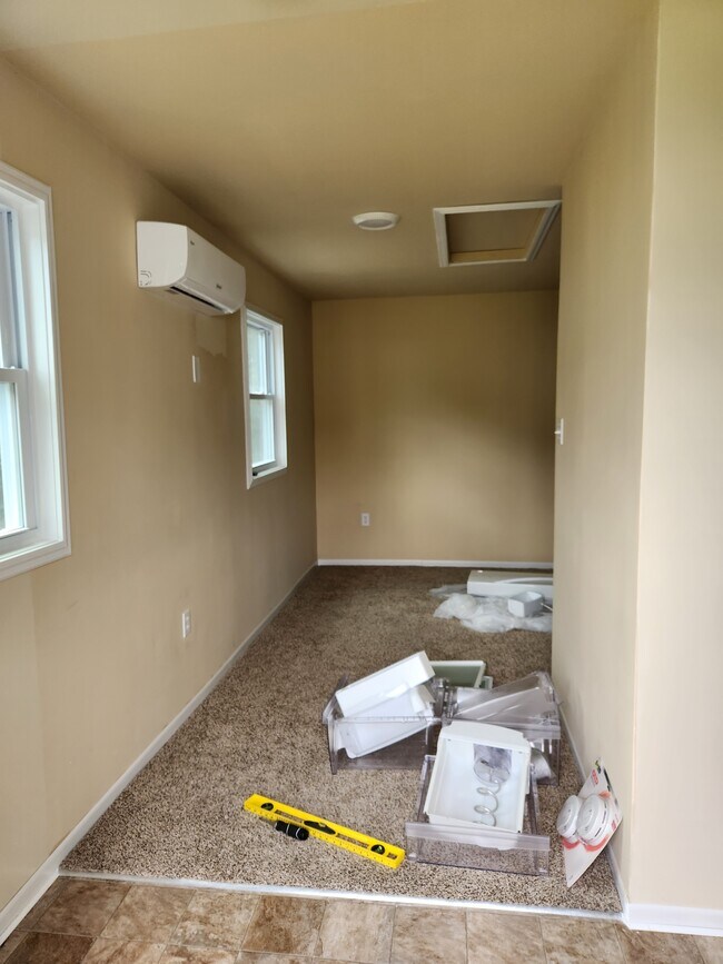 Building Photo - 1712 Oak Hill Ln