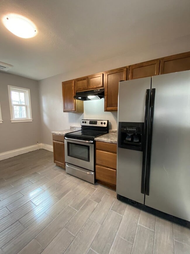 Building Photo - 2 bedroom in West Tulsa!!