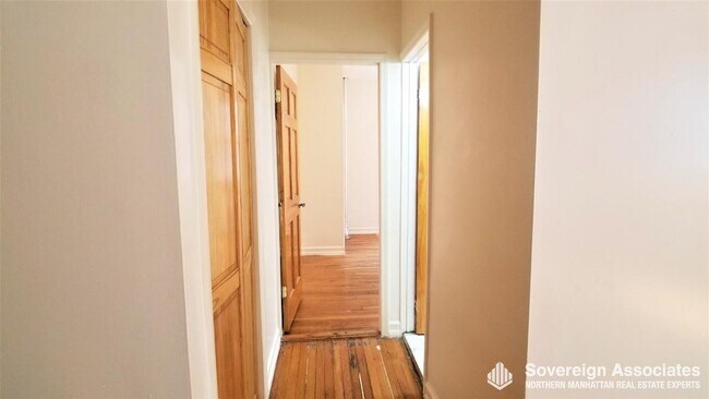 Building Photo - 715 W 172nd St