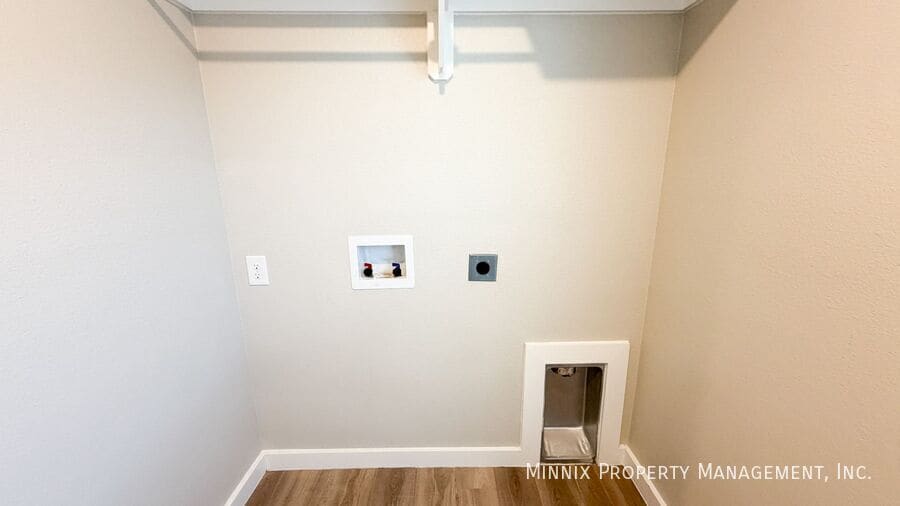 Building Photo - 2011 132nd St