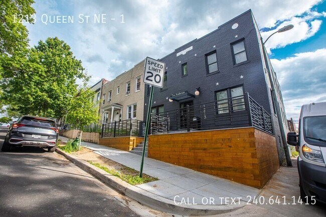 Building Photo - 1213 Queen St NE