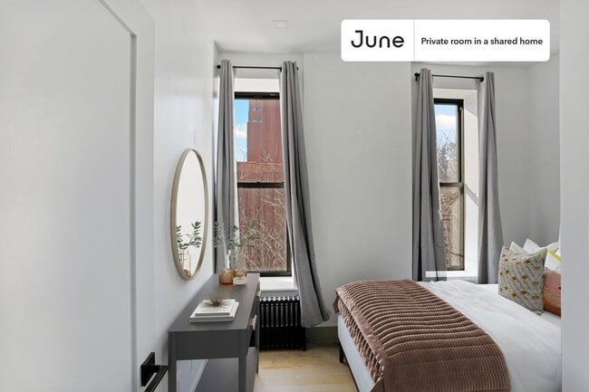 Building Photo - 414 4th Ave