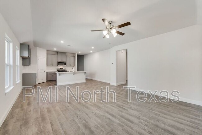 Building Photo - 309 Amenduni Ln