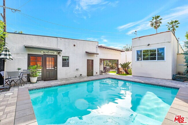 Building Photo - 744 N Sierra Bonita Ave