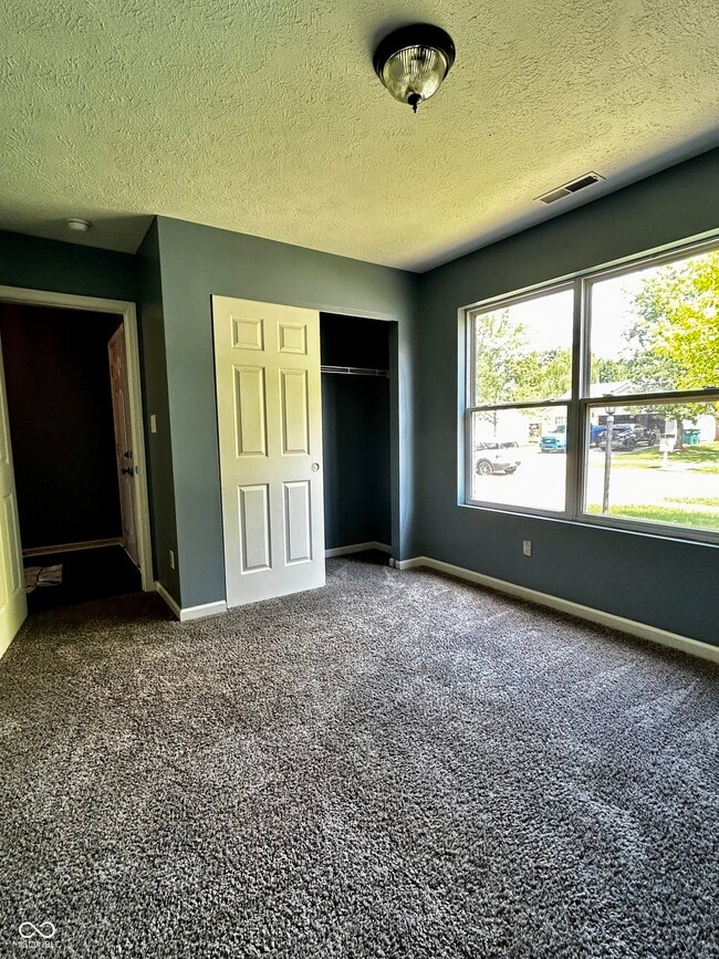 Building Photo - 4204 Sycamore Ct