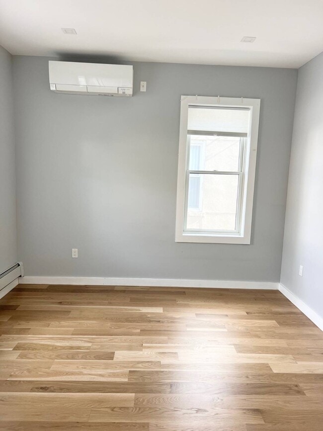 Building Photo - 945 77th St