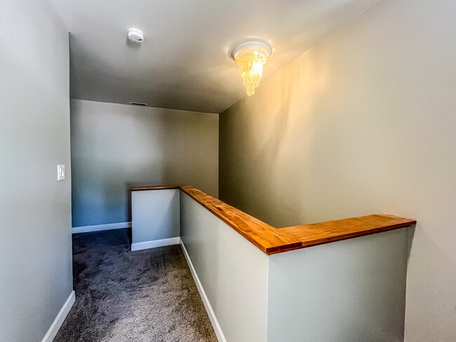 Building Photo - 301 Bohland Ave