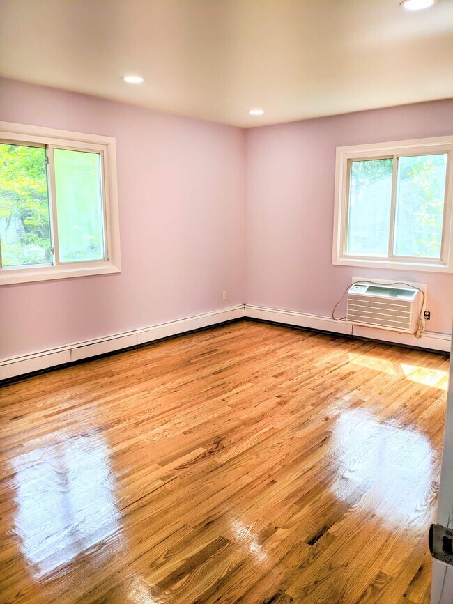 Building Photo - 1 Dunes Ln