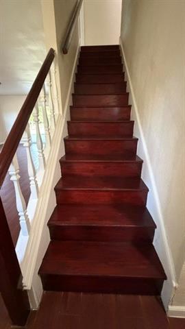 Building Photo - 13980 Red Wood Cir N