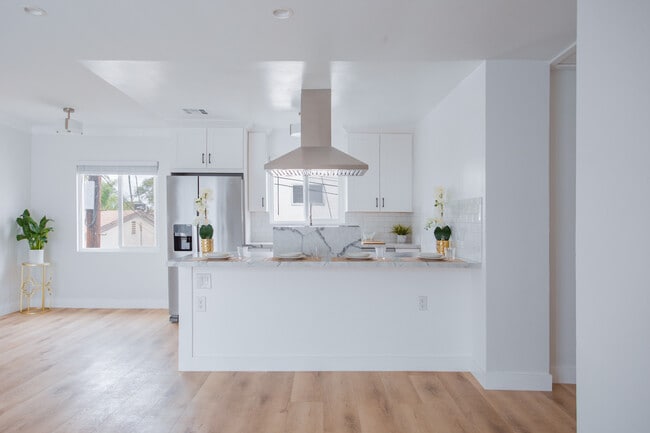 Building Photo - 1211 Detroit N St