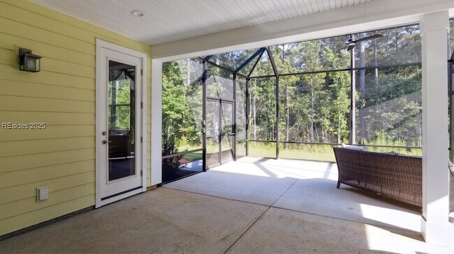 Building Photo - 652 Ocean Hammock Lp