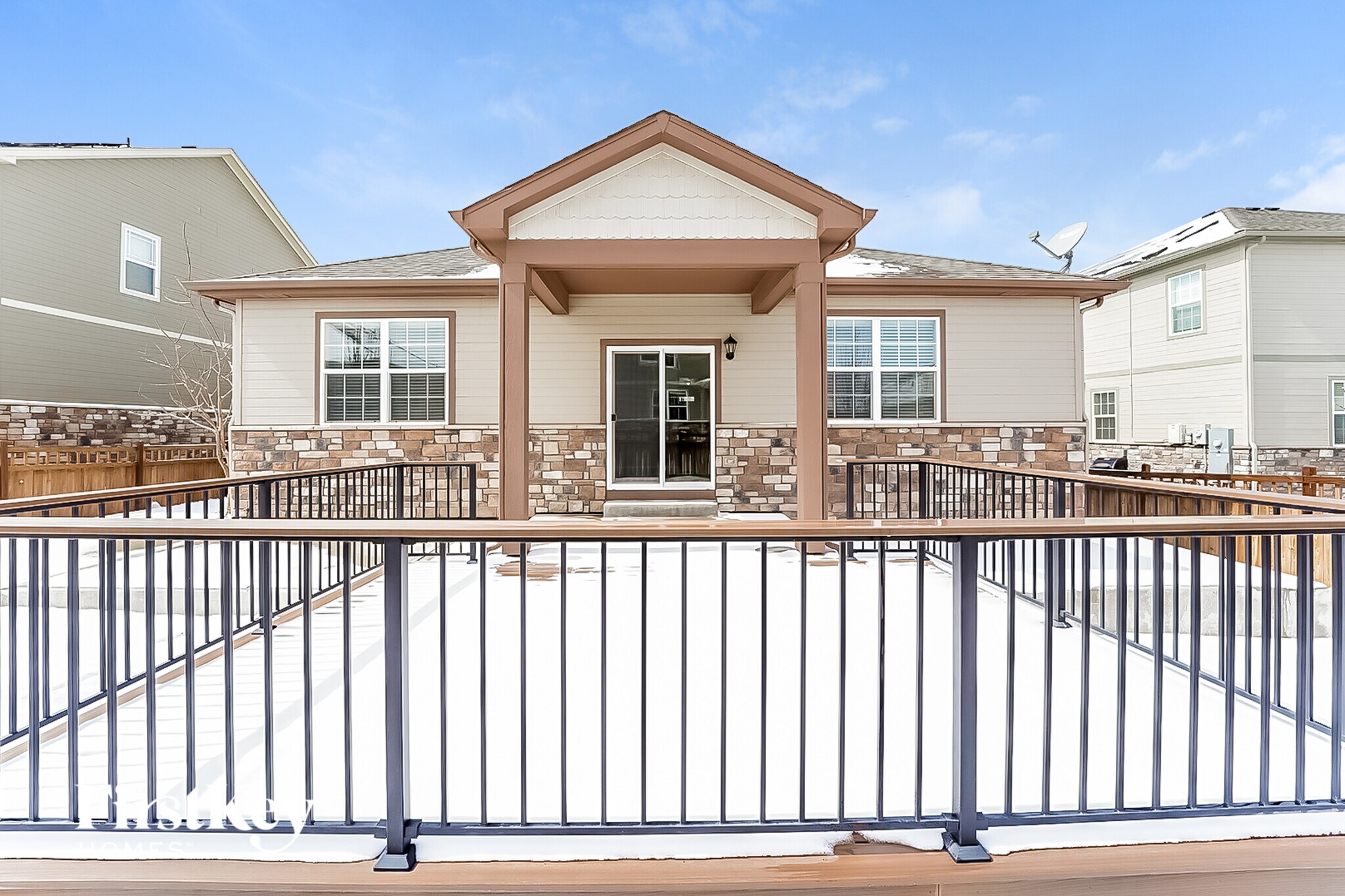 Building Photo - 6464 N Ensenada Ct