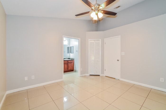 Building Photo - 2645 Talladega Dr