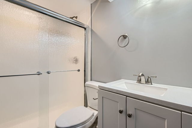 Building Photo - 10403 Barnard Dr