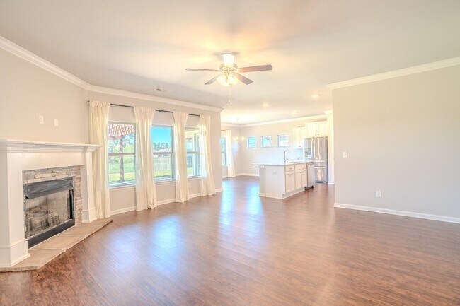 Building Photo - 14145 Lannister Ln