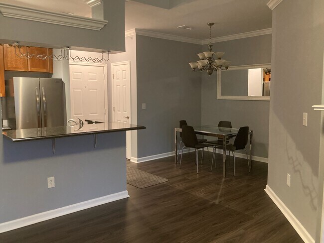 Building Photo - 4550 Strutfield Ln