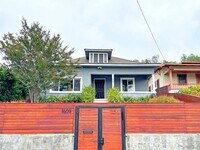 Building Photo - Gorgeous Upgraded Home In Glassell Park Area