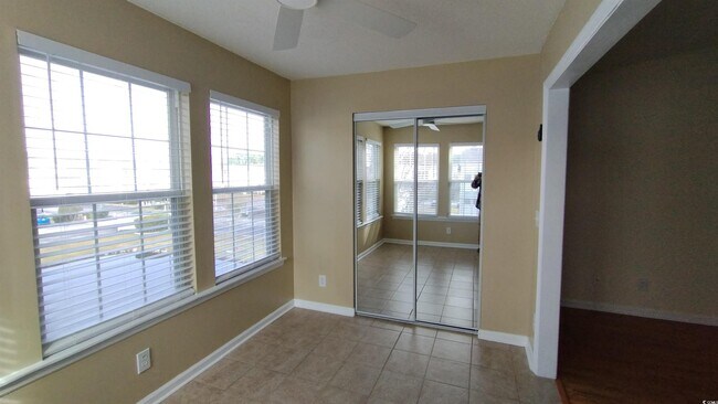 Building Photo - 2269J Essex Dr