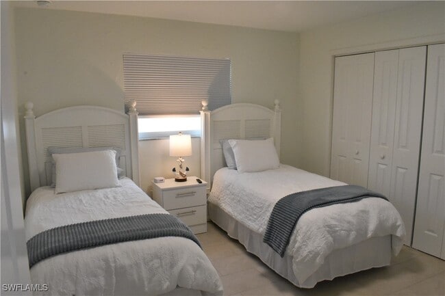 Building Photo - 4135 Coronado Pkwy