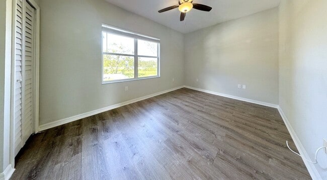 Building Photo - 4330 Tyler Cir N